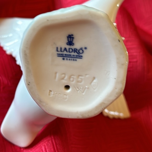 Lladro Attacking Duck - Picture 5 of 5